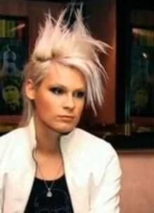 bizarre]il copiaza pe bill kaulitz?